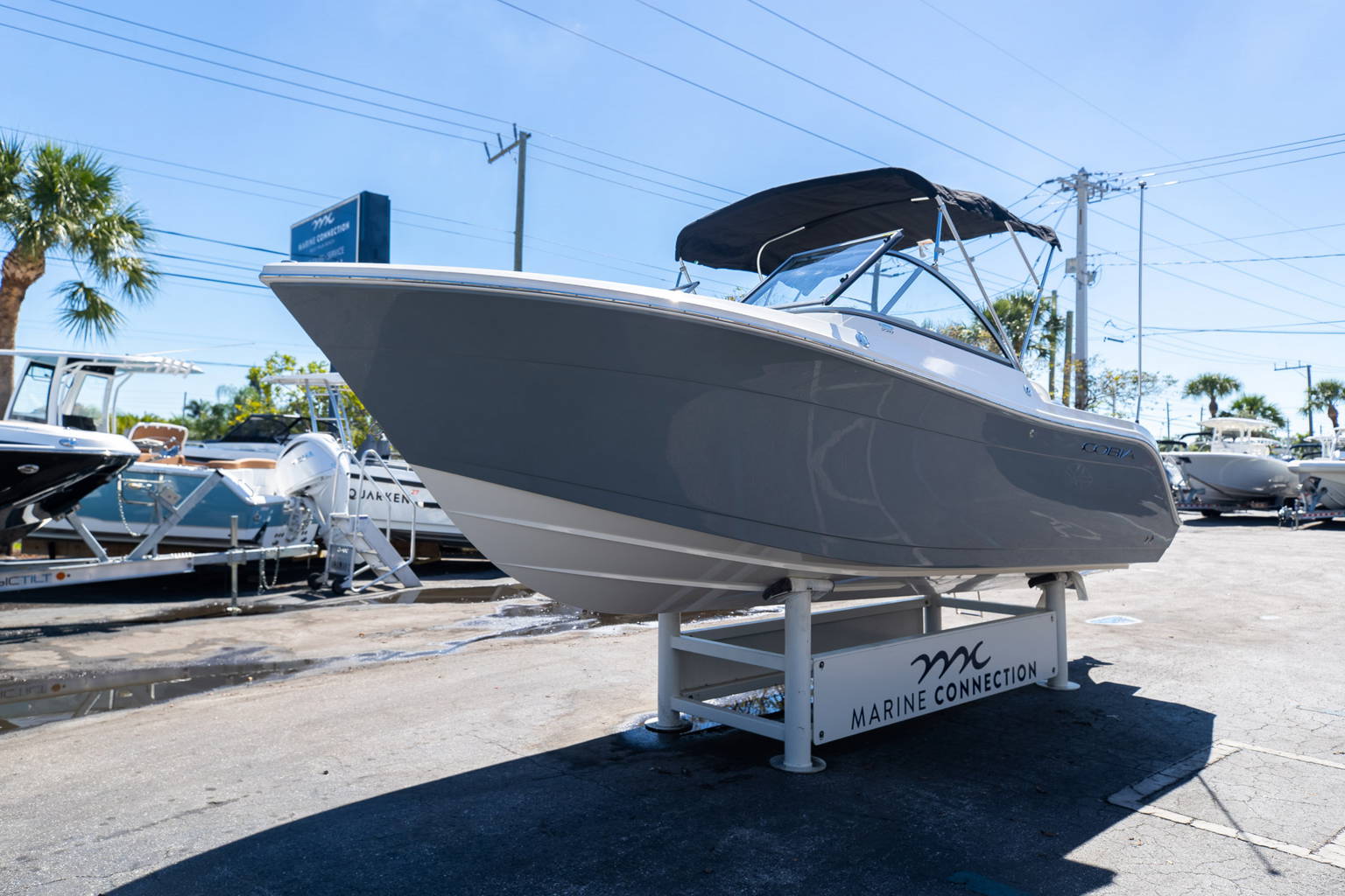 New 2023 Cobia 220 DC #G018 image 4