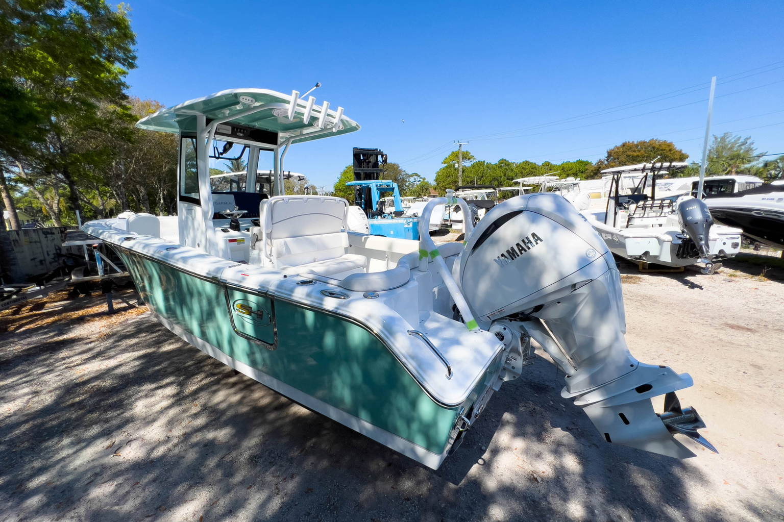 Alternative image of Sea Hunt Ultra 255 SE in West Palm Beach, FL