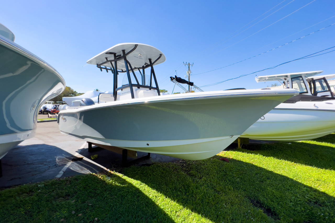 Main image of Sea Hunt Ultra 229 in Stuart, FL