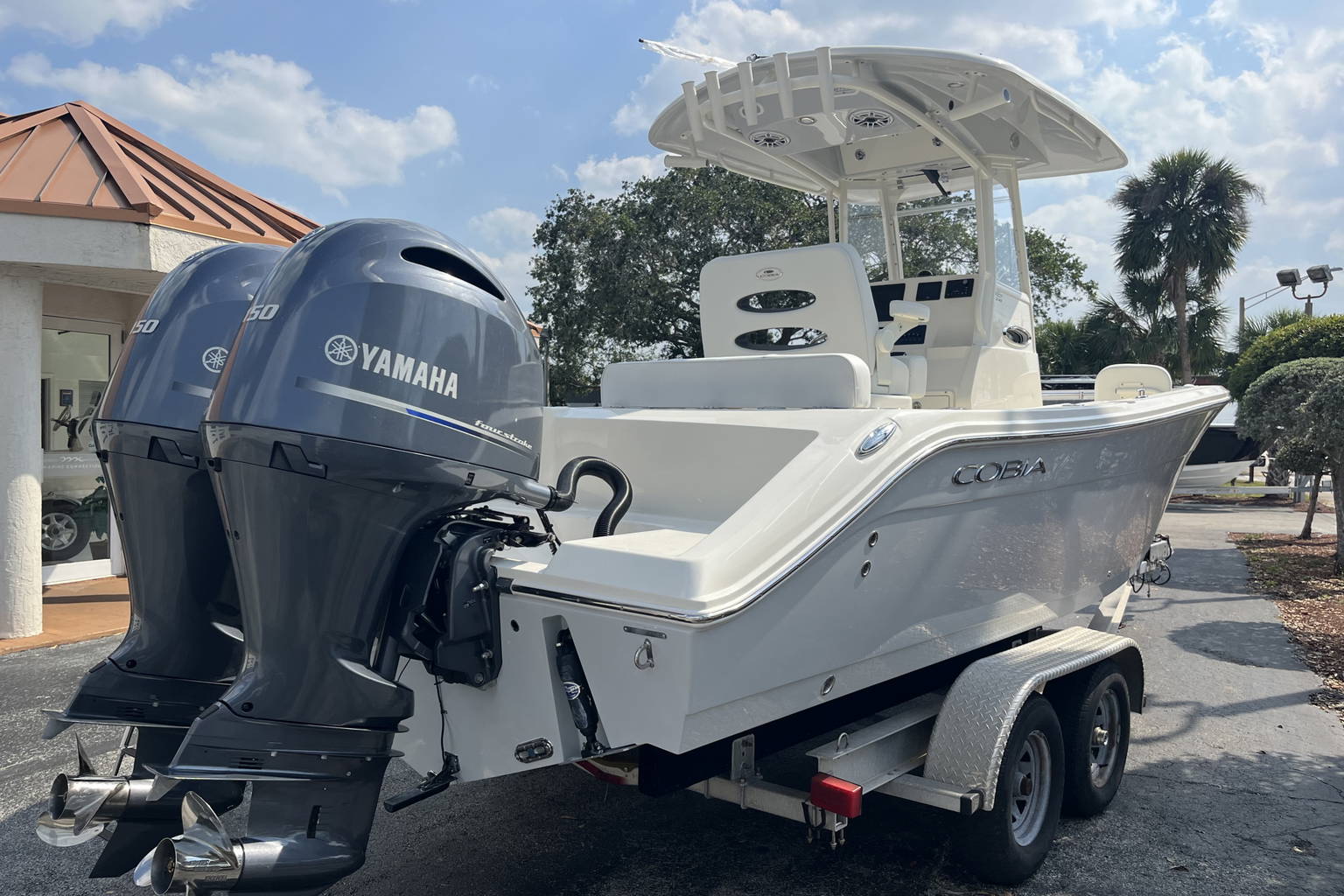 New 2023 Cobia 240 CC #B071 image 6