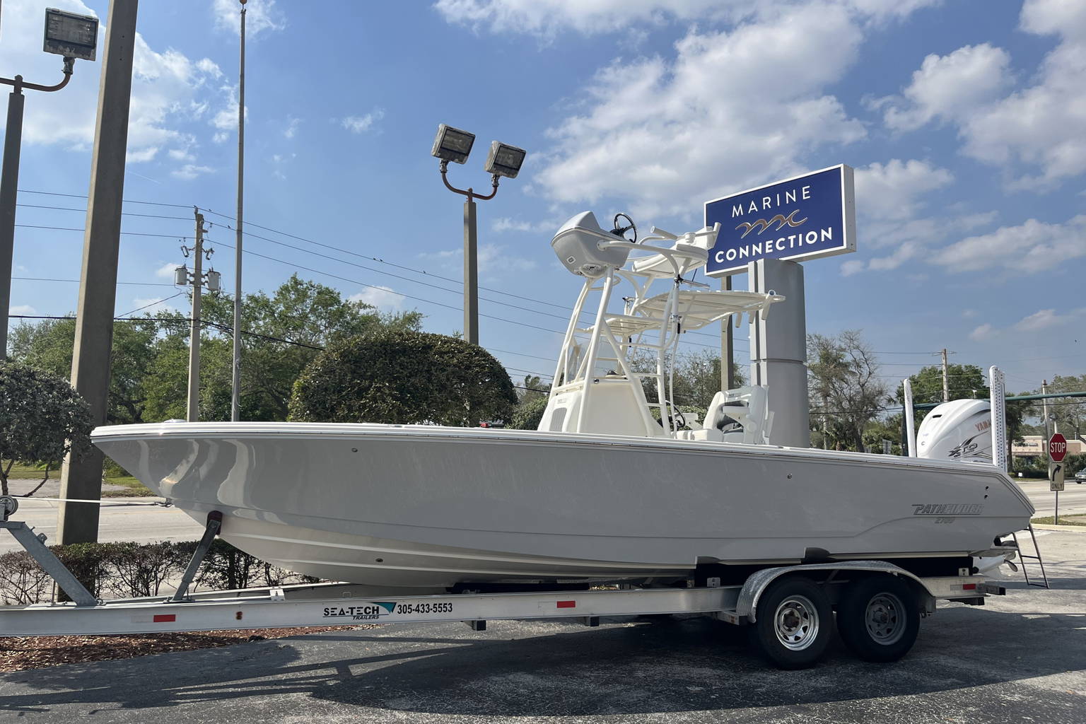 New 2023 Pathfinder 2700 Open #F058 image 1