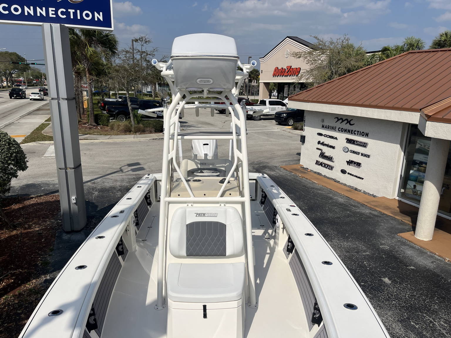 Alternative image of Pathfinder 2700 Open in Fort Lauderdale, FL