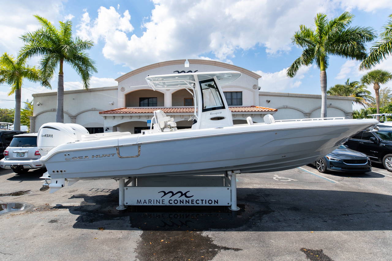 Main image of Sea Hunt Escape 28 in Fort Lauderdale, FL