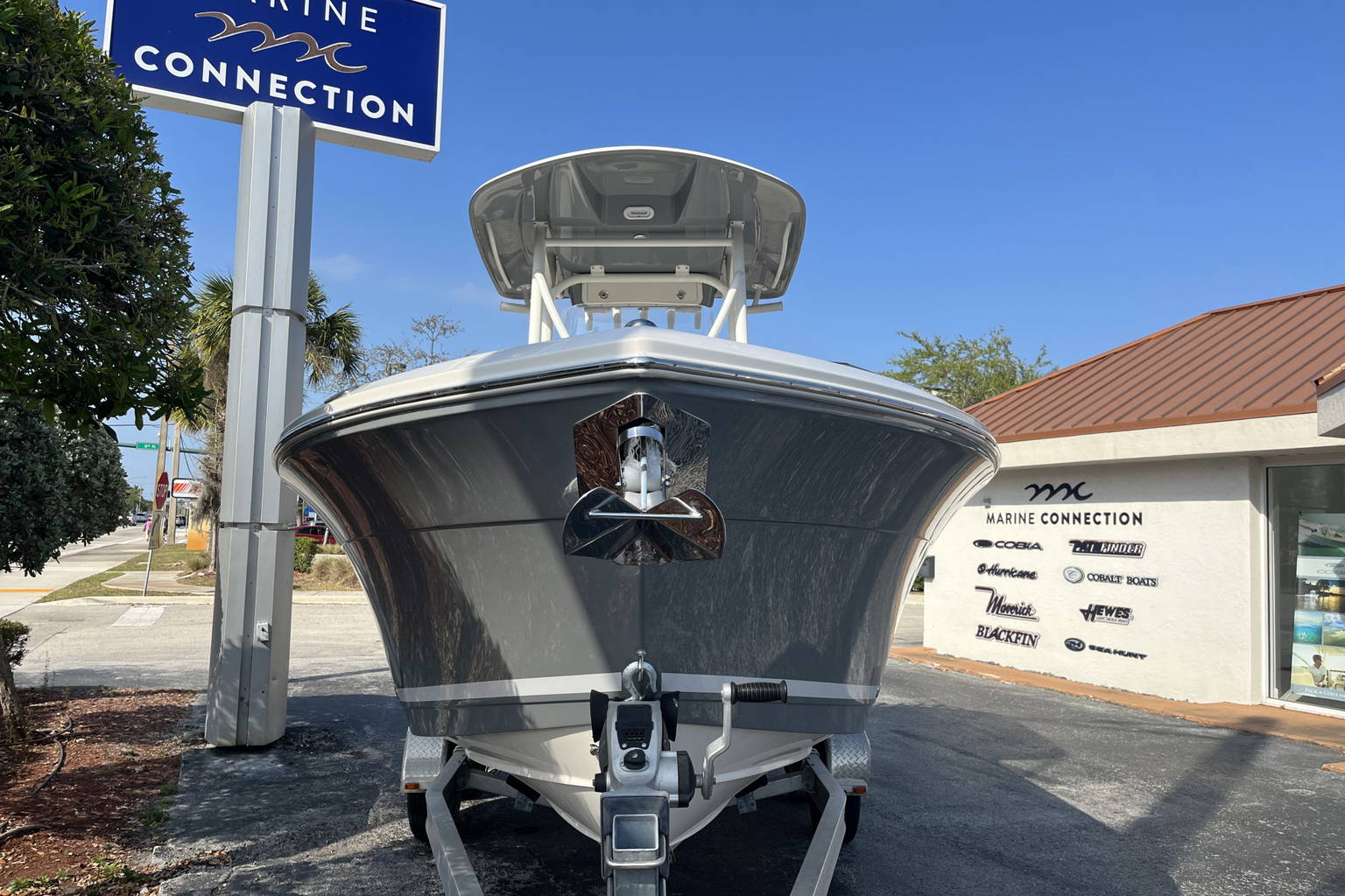 New 2023 Cobia 220 CC #X070 image 3