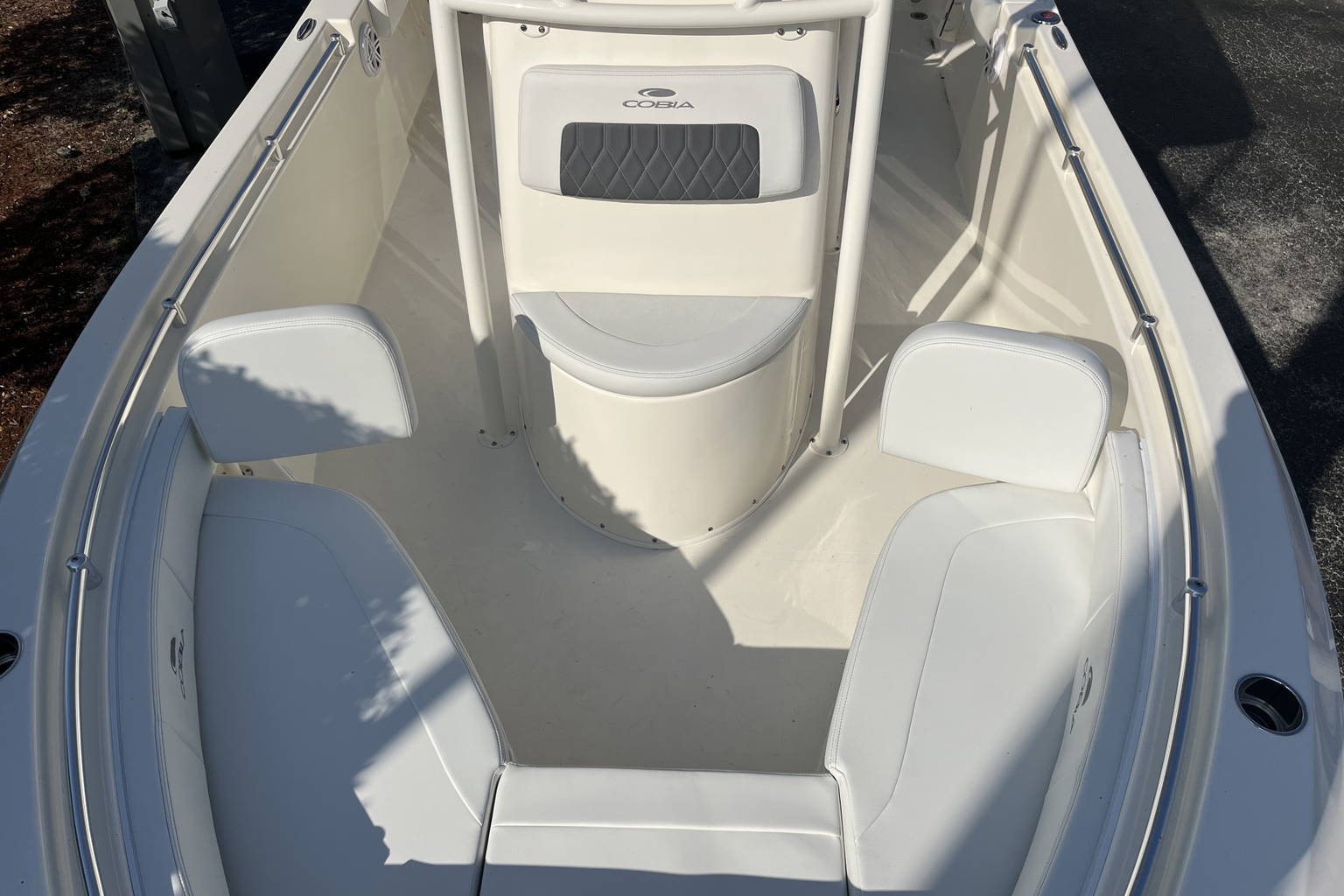 New 2023 Cobia 220 CC #X070 image 14