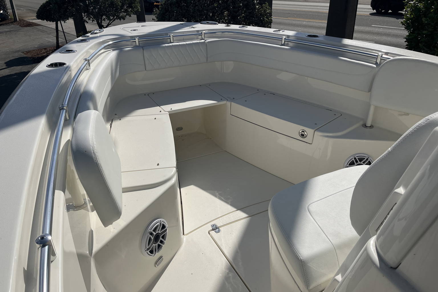 New 2023 Cobia 280 CC #D061 image 13