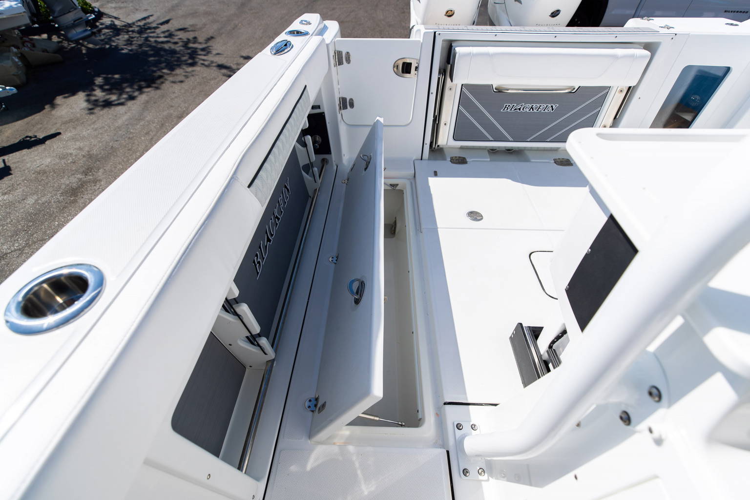 New 2023 Blackfin 302CC #E161 image 25