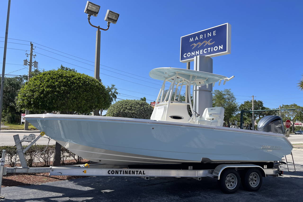 Main image of Pathfinder 2400 TRS in Vero Beach, FL