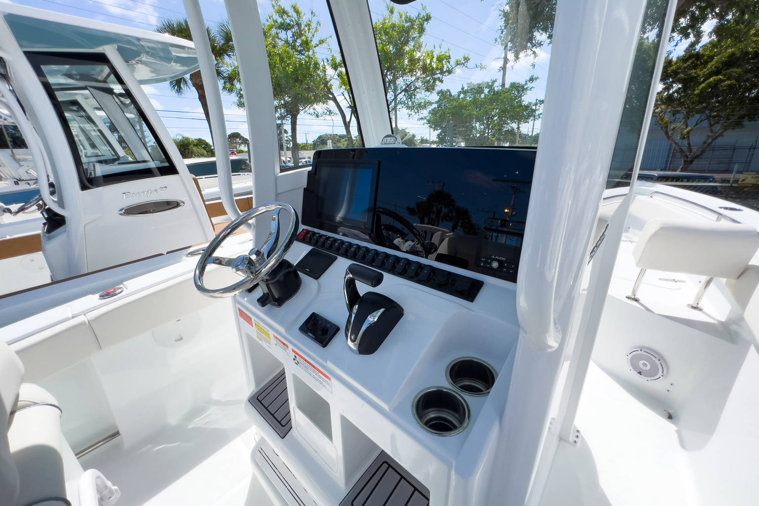 New 2023 Sea Hunt Ultra 239 SE #0134 image 7