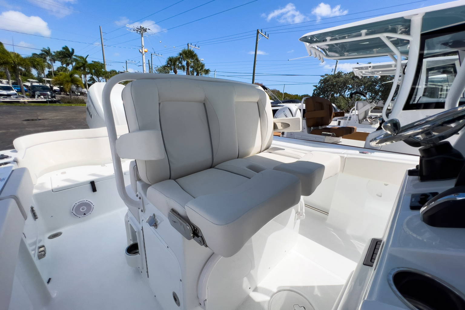 New 2023 Sea Hunt Ultra 239 SE #0134 image 8