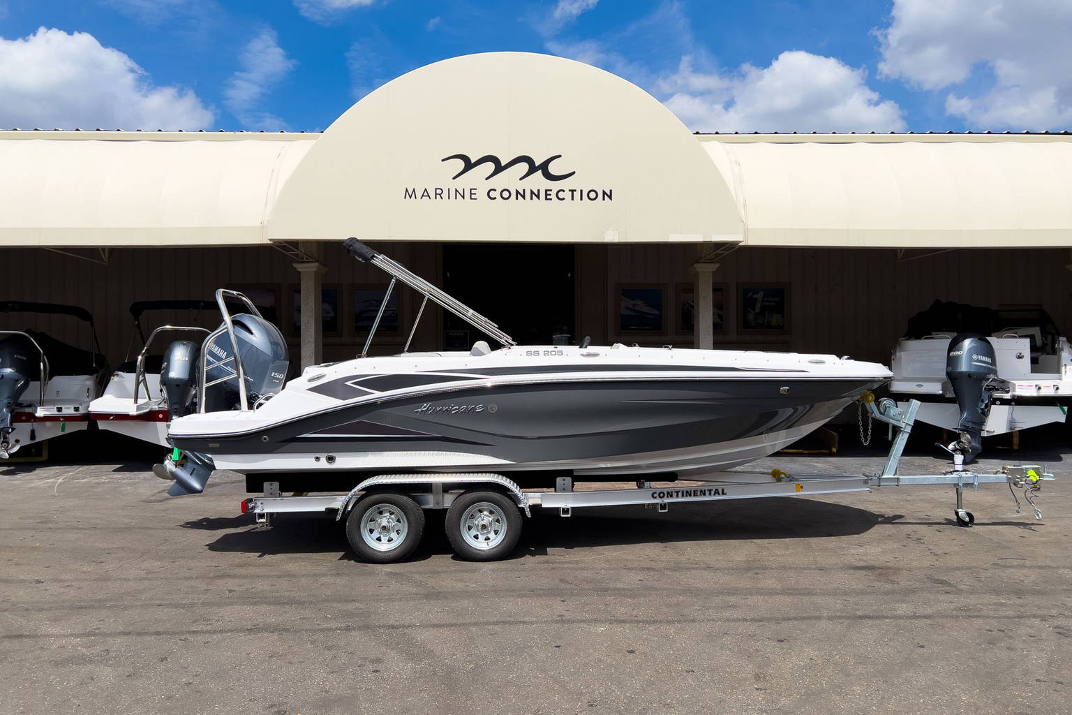 New 2023 Hurricane SunDeck Sport OB SS 205 OB #0080 image 1