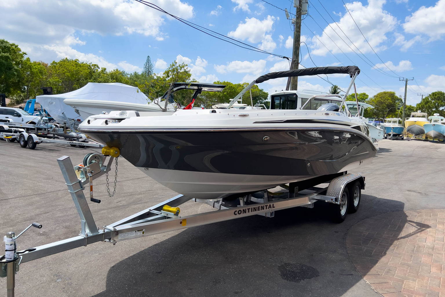New 2023 Hurricane SunDeck Sport OB SS 205 OB #0080 image 4