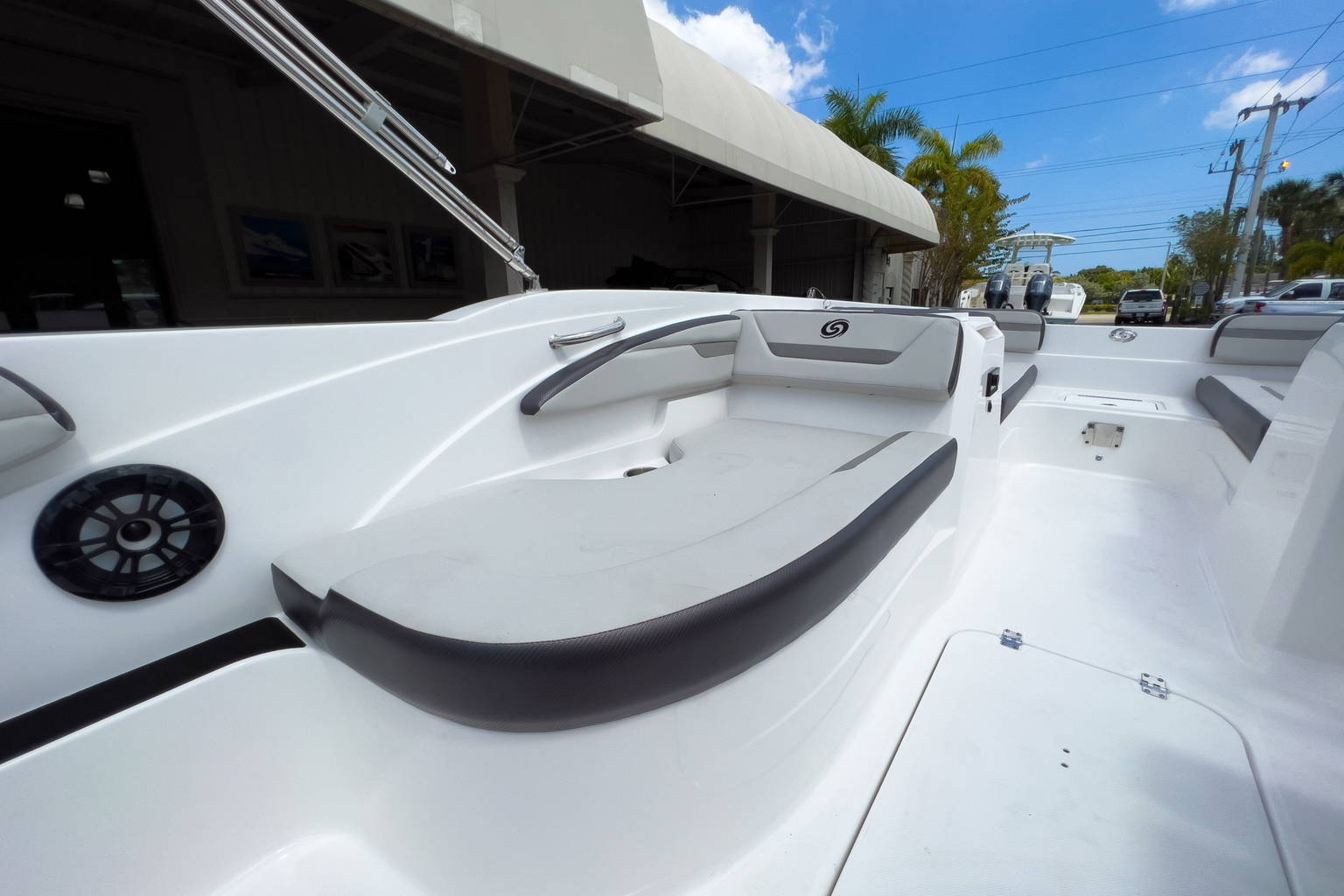 New 2023 Hurricane SunDeck Sport OB SS 205 OB #0080 image 11