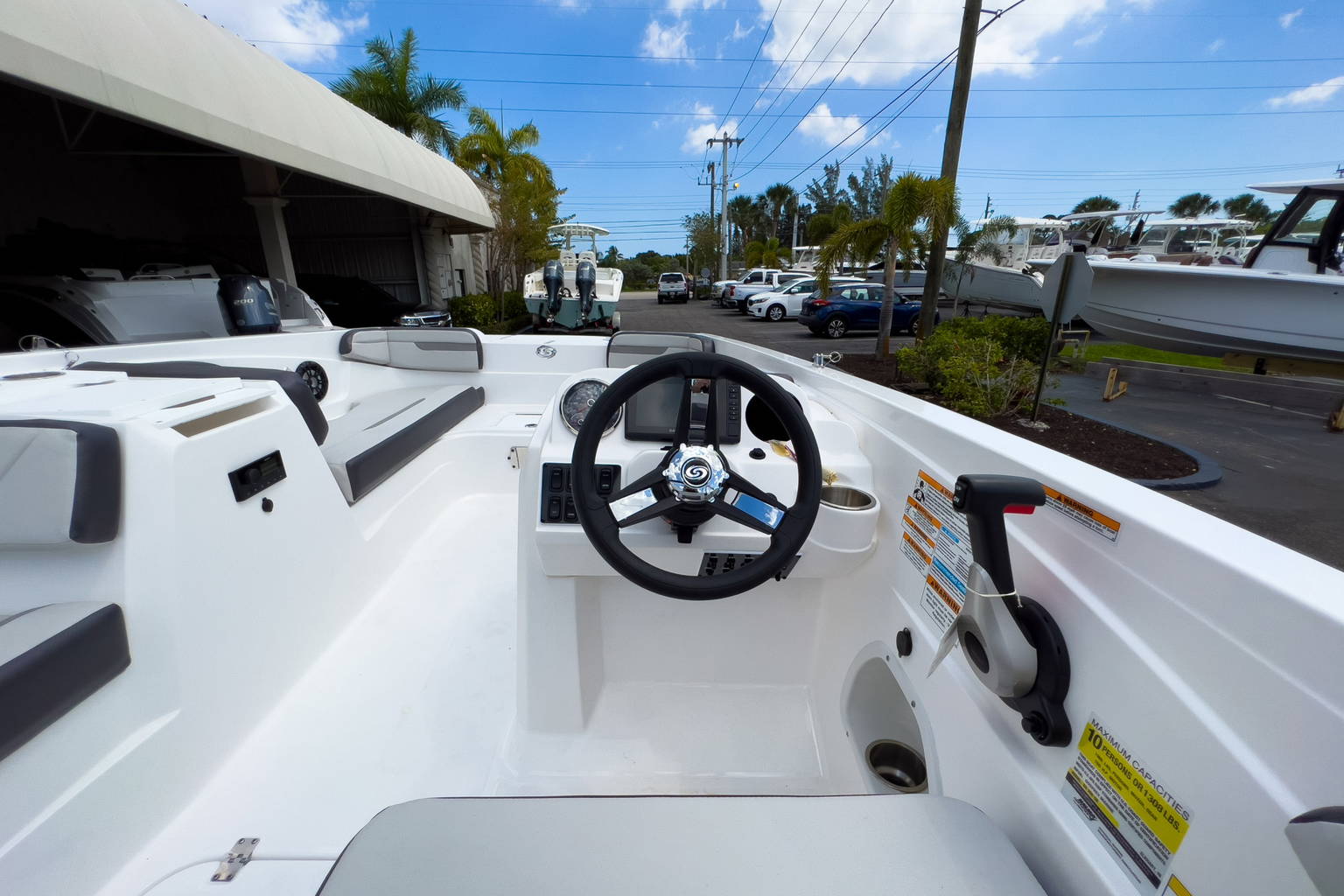 New 2023 Hurricane SunDeck Sport OB SS 205 OB #0080 image 13