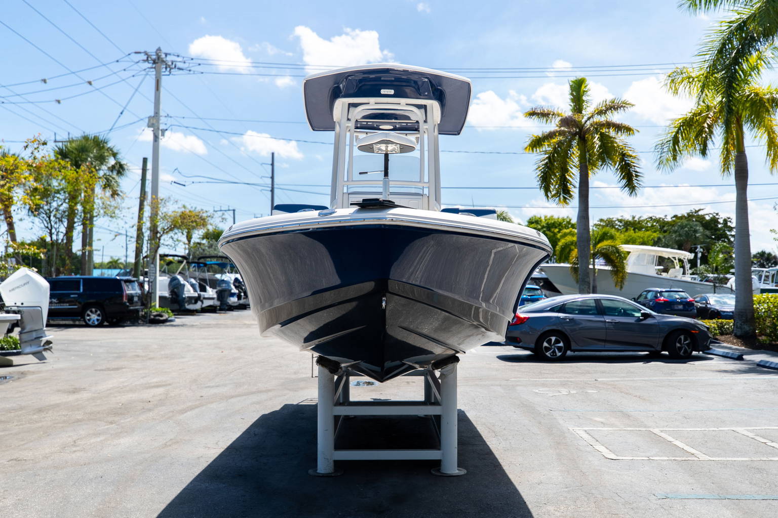 Used 2018 Robalo 226 Cayman #0190 image 4