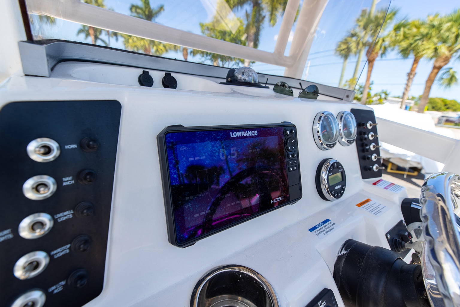 Used 2018 Robalo 226 Cayman #0190 image 24