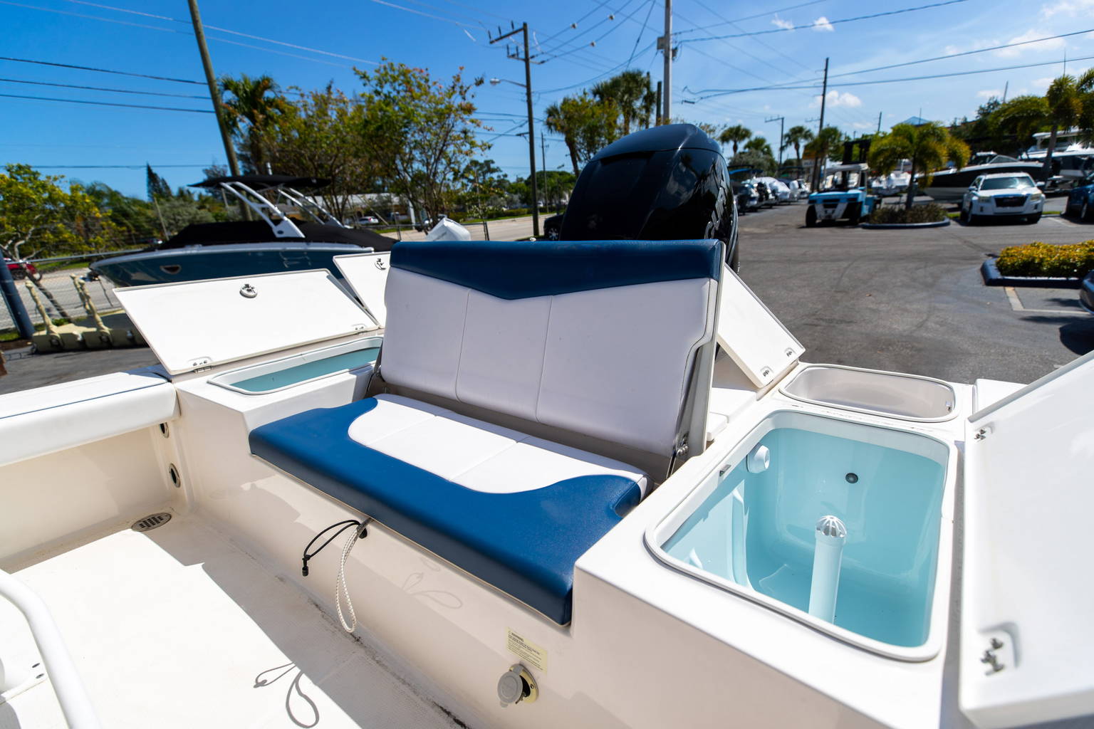 Used 2018 Robalo 226 Cayman #0190 image 19