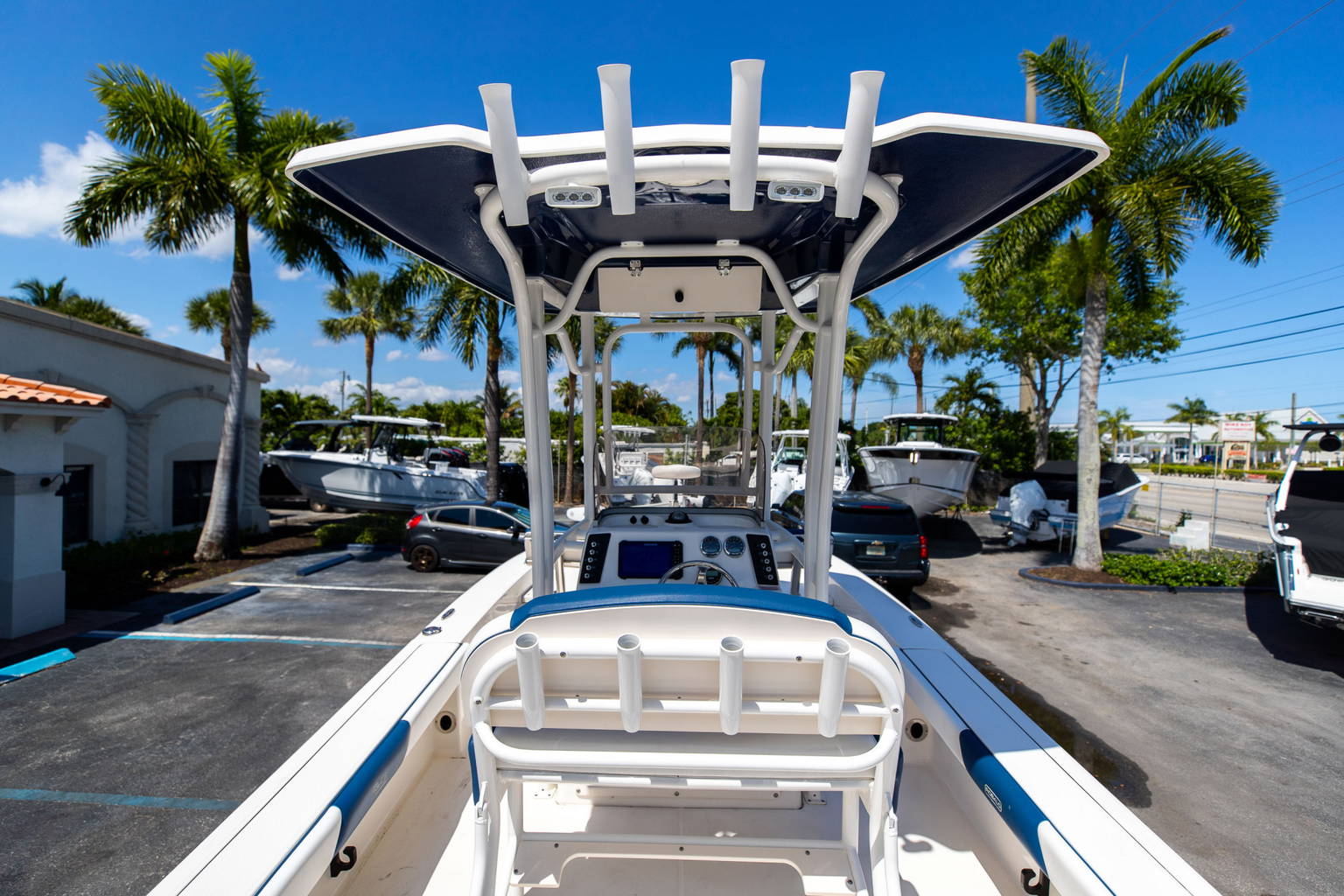 Used 2018 Robalo 226 Cayman #0190 image 14