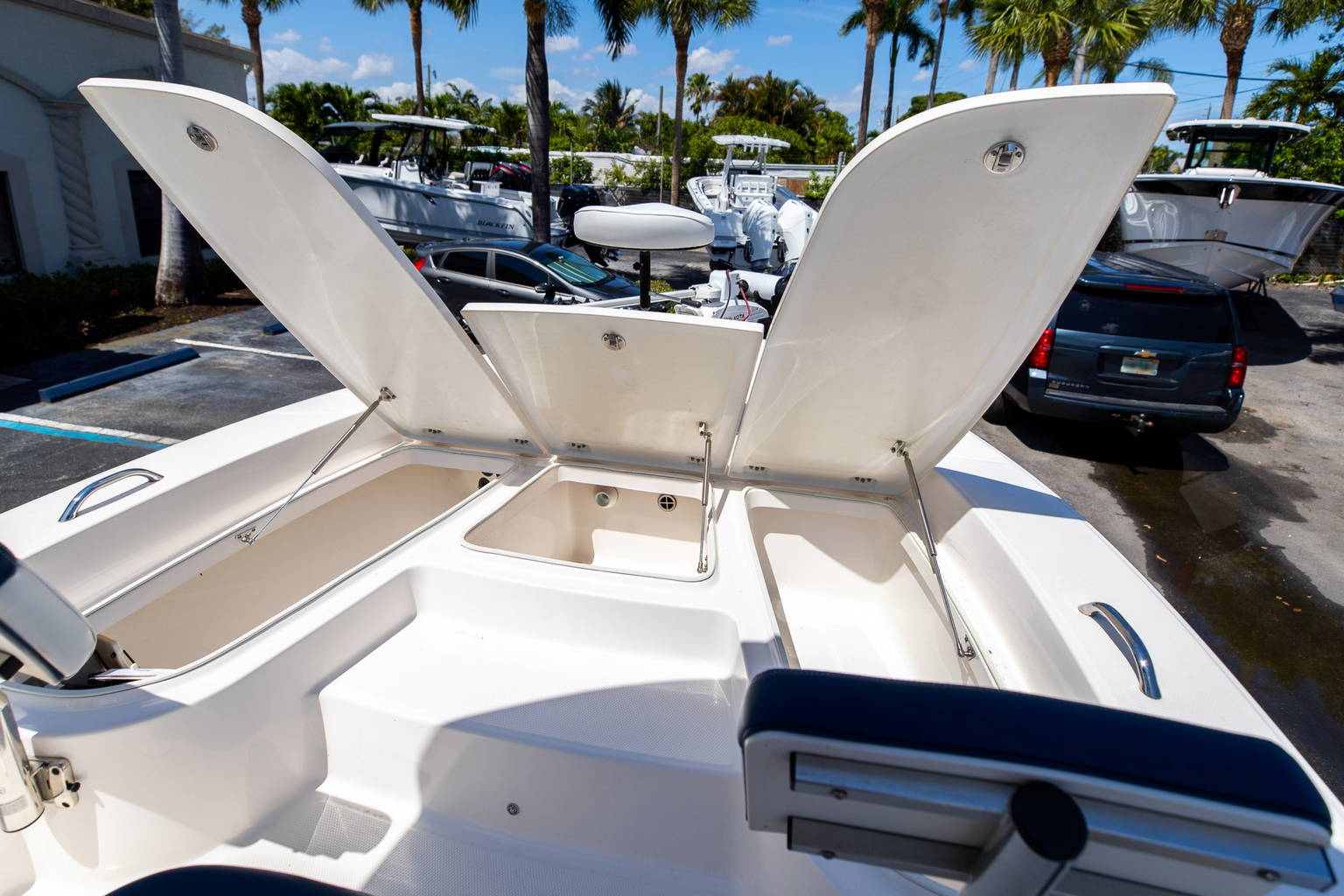 Used 2018 Robalo 226 Cayman #0190 image 35