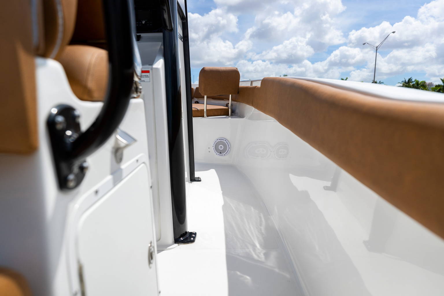 New 2023 Sea Hunt Ultra 239 SE #0012 image 14