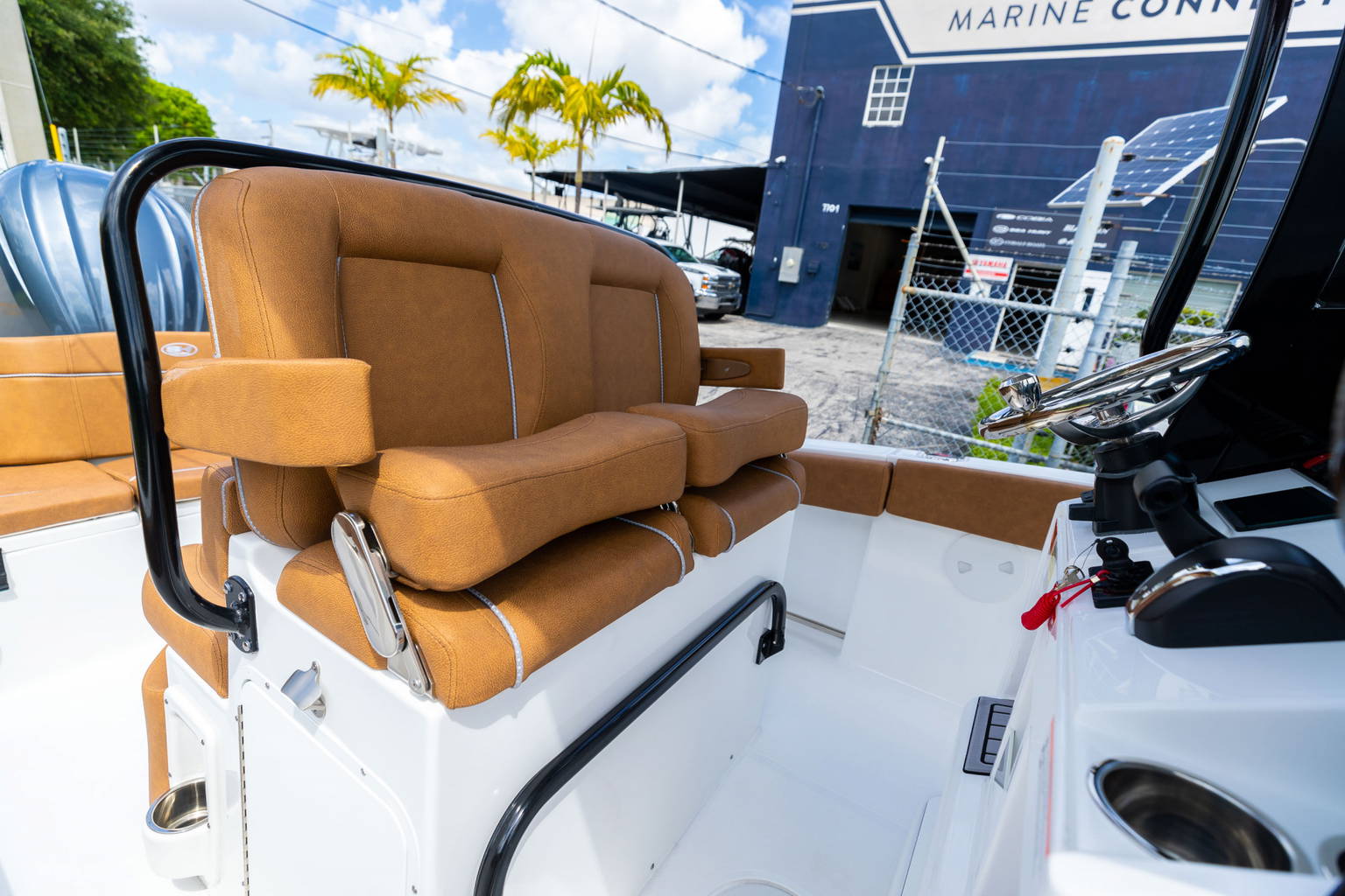 New 2023 Sea Hunt Ultra 239 SE #0012 image 25
