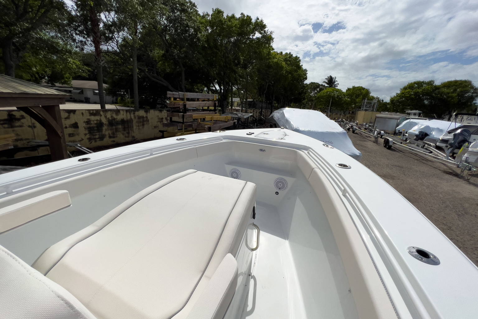 New 2023 Sea Hunt Gamefish 27 CB #0287 image 7