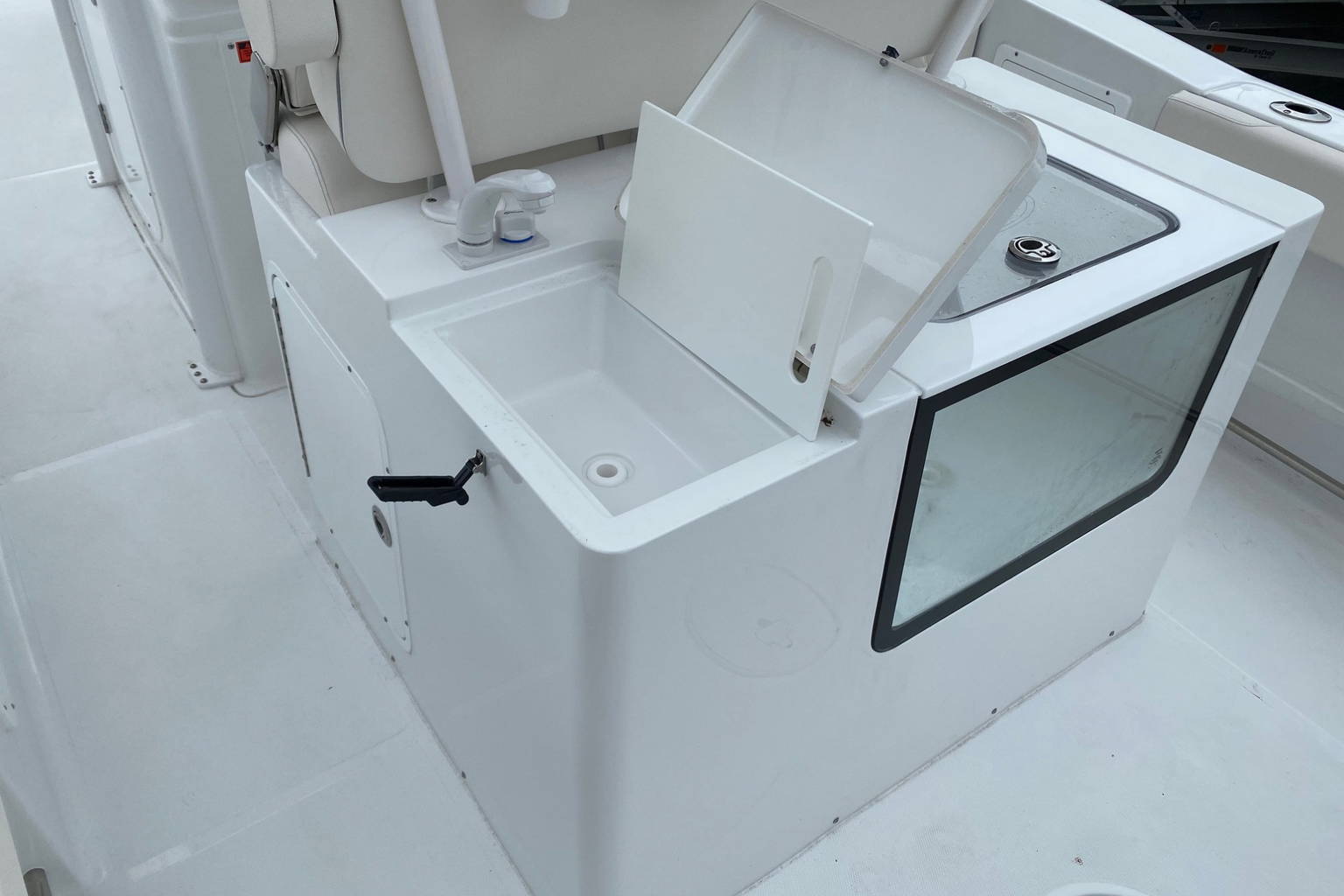 New 2023 Sea Hunt Gamefish 30 CB #0144 image 8