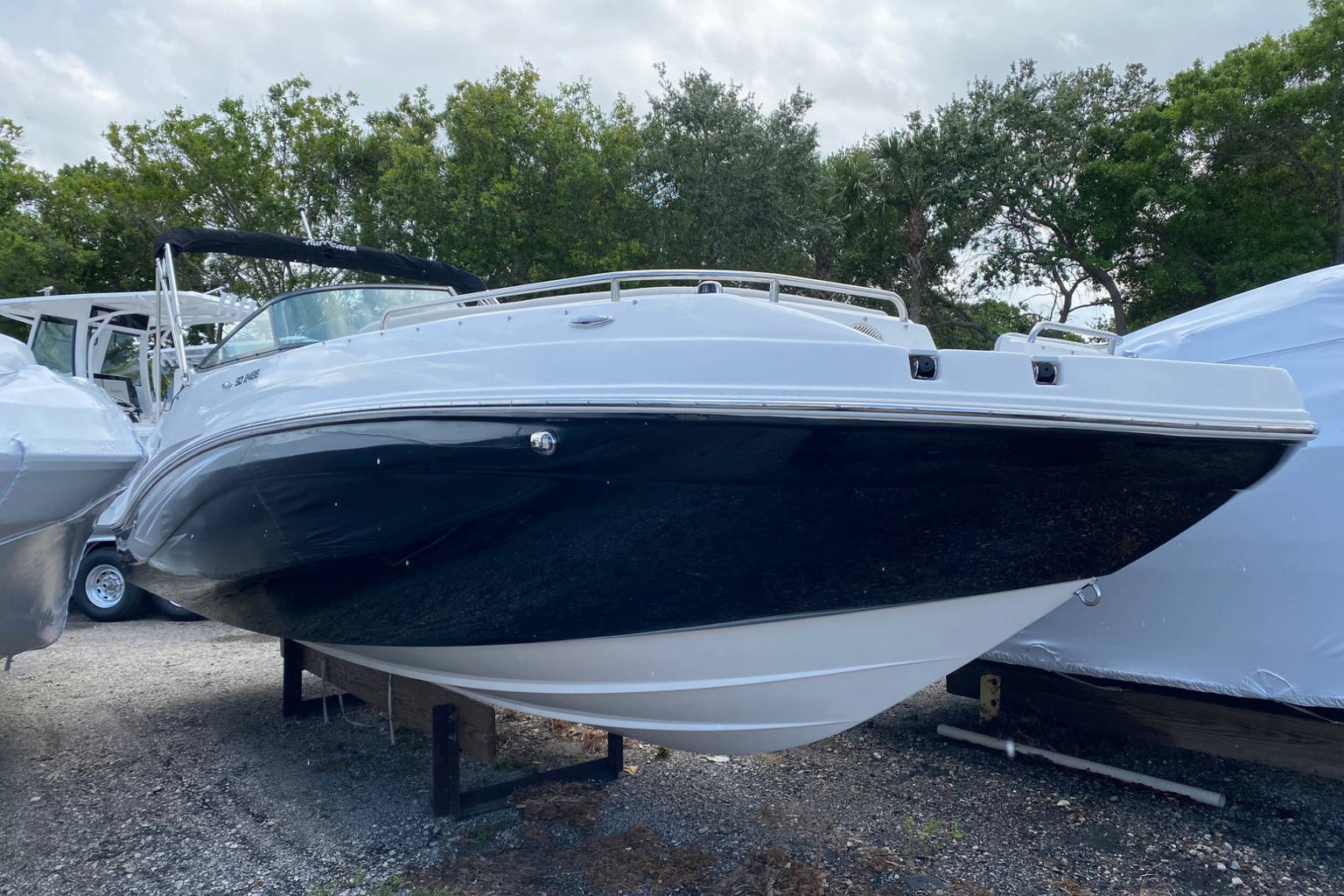 New 2023 Hurricane SunDeck 2486 OB #1874 image 4