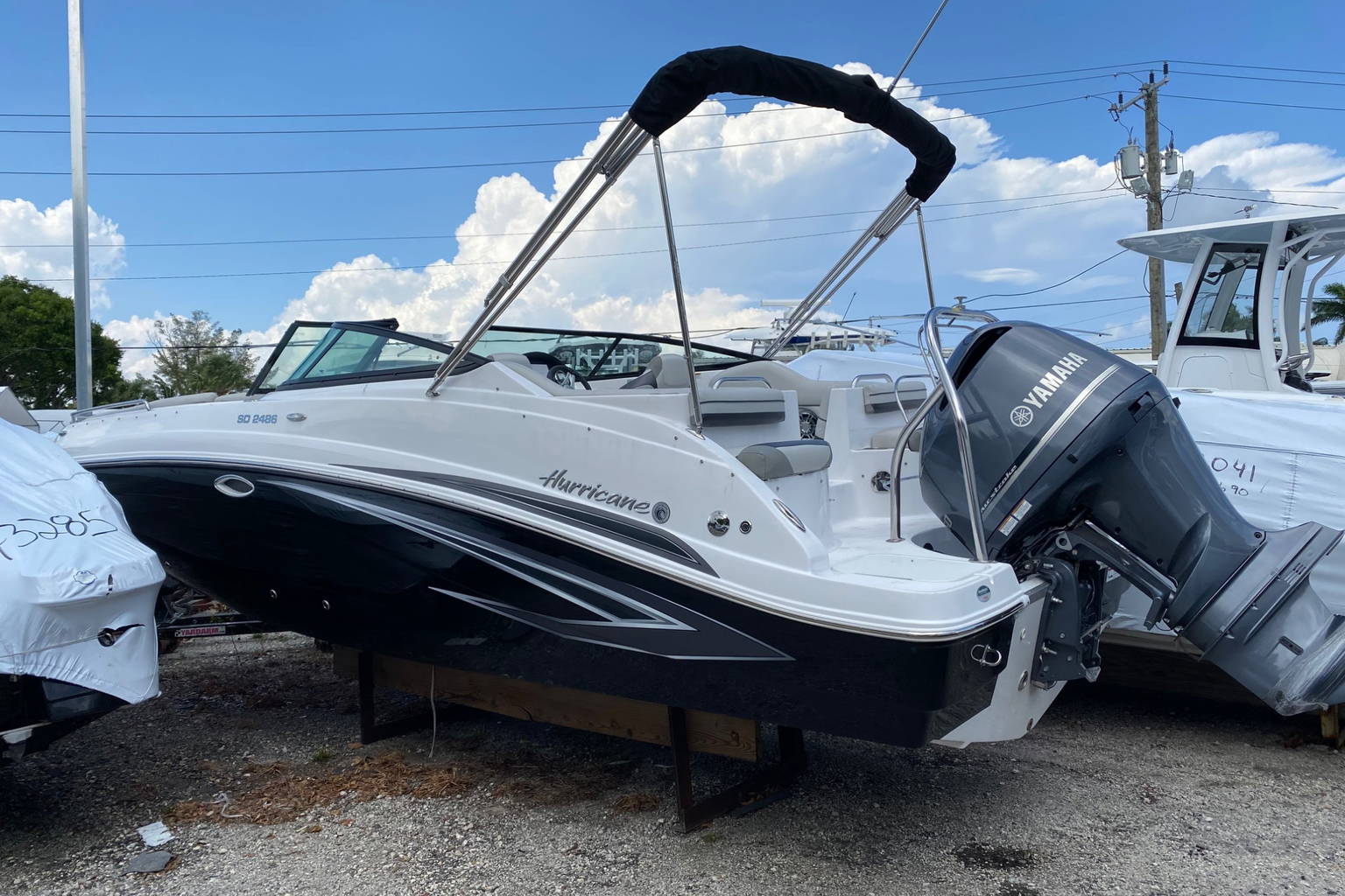 New 2023 Hurricane SunDeck 2486 OB #1874 image 3