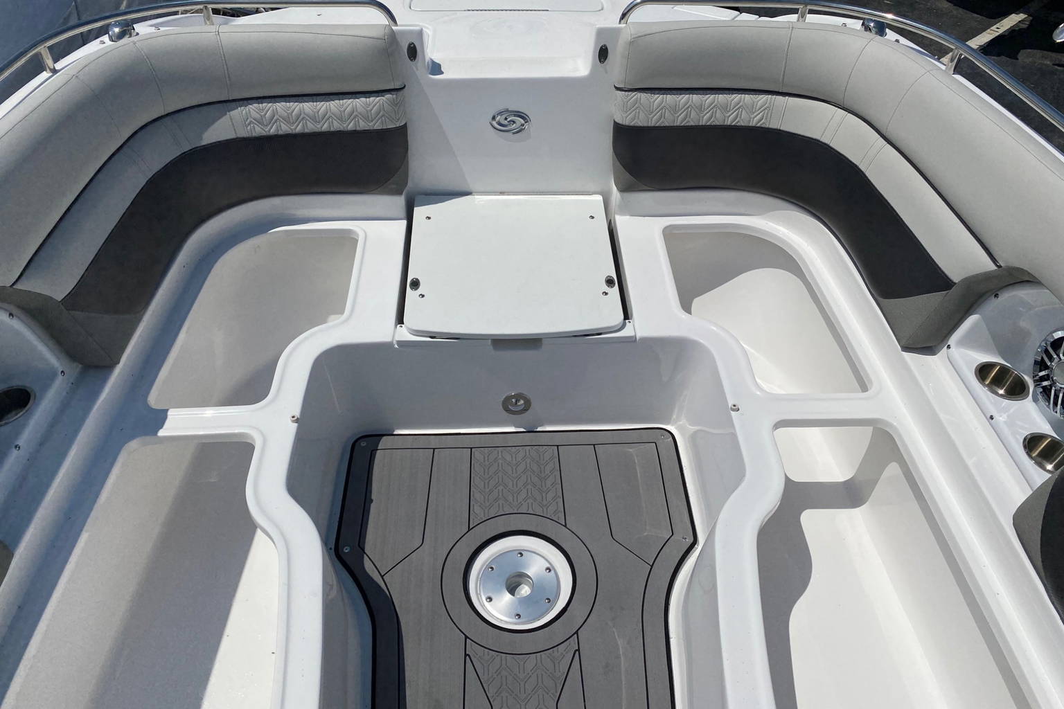 New 2023 Hurricane SunDeck 2486 OB #1874 image 11