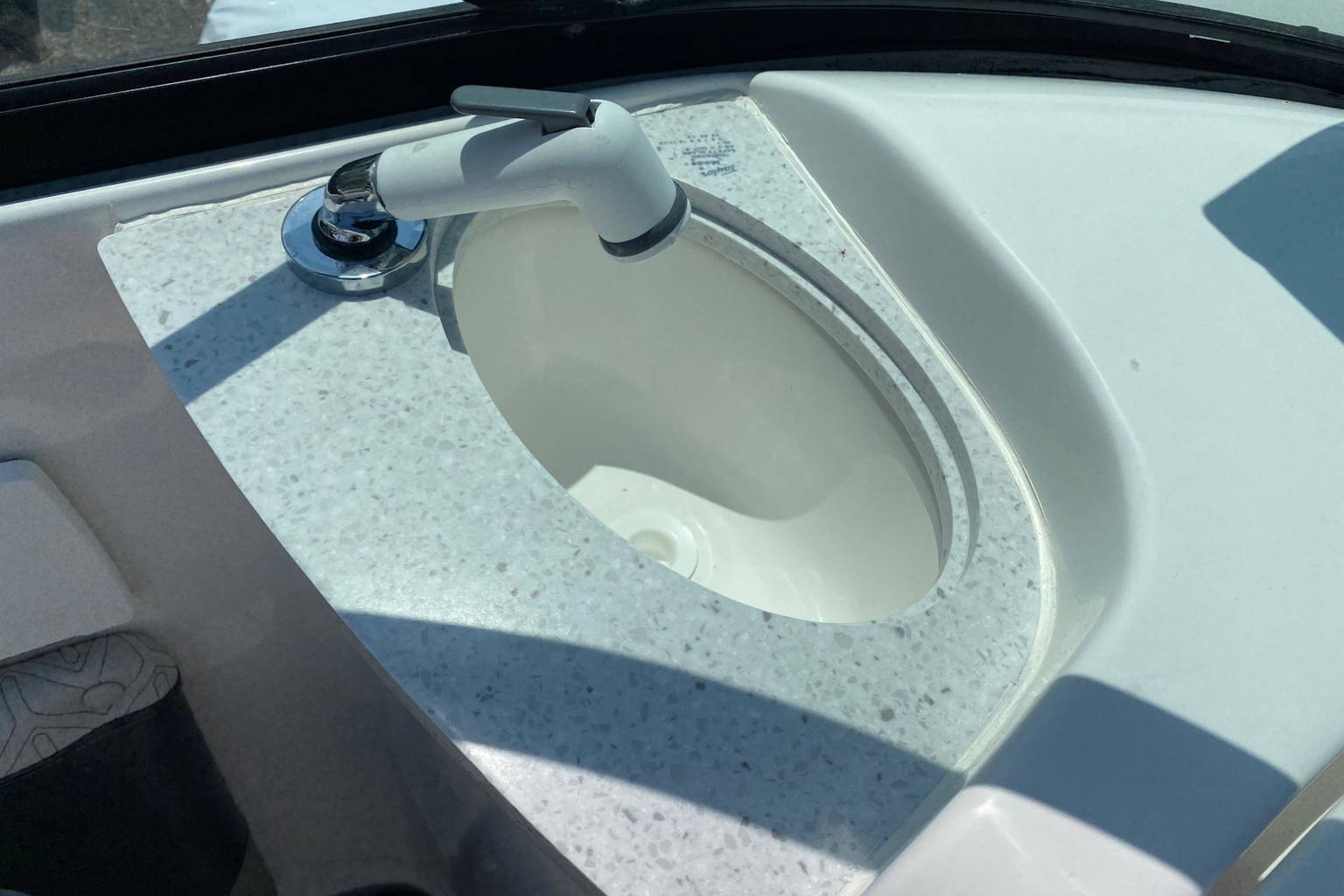 New 2023 Hurricane SunDeck 2486 OB #1874 image 15