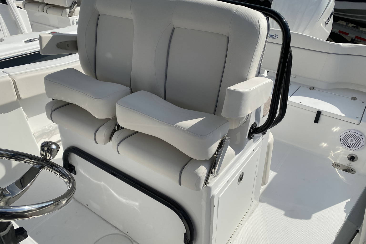 New 2023 Sea Hunt Ultra 255 SE #0387 image 8
