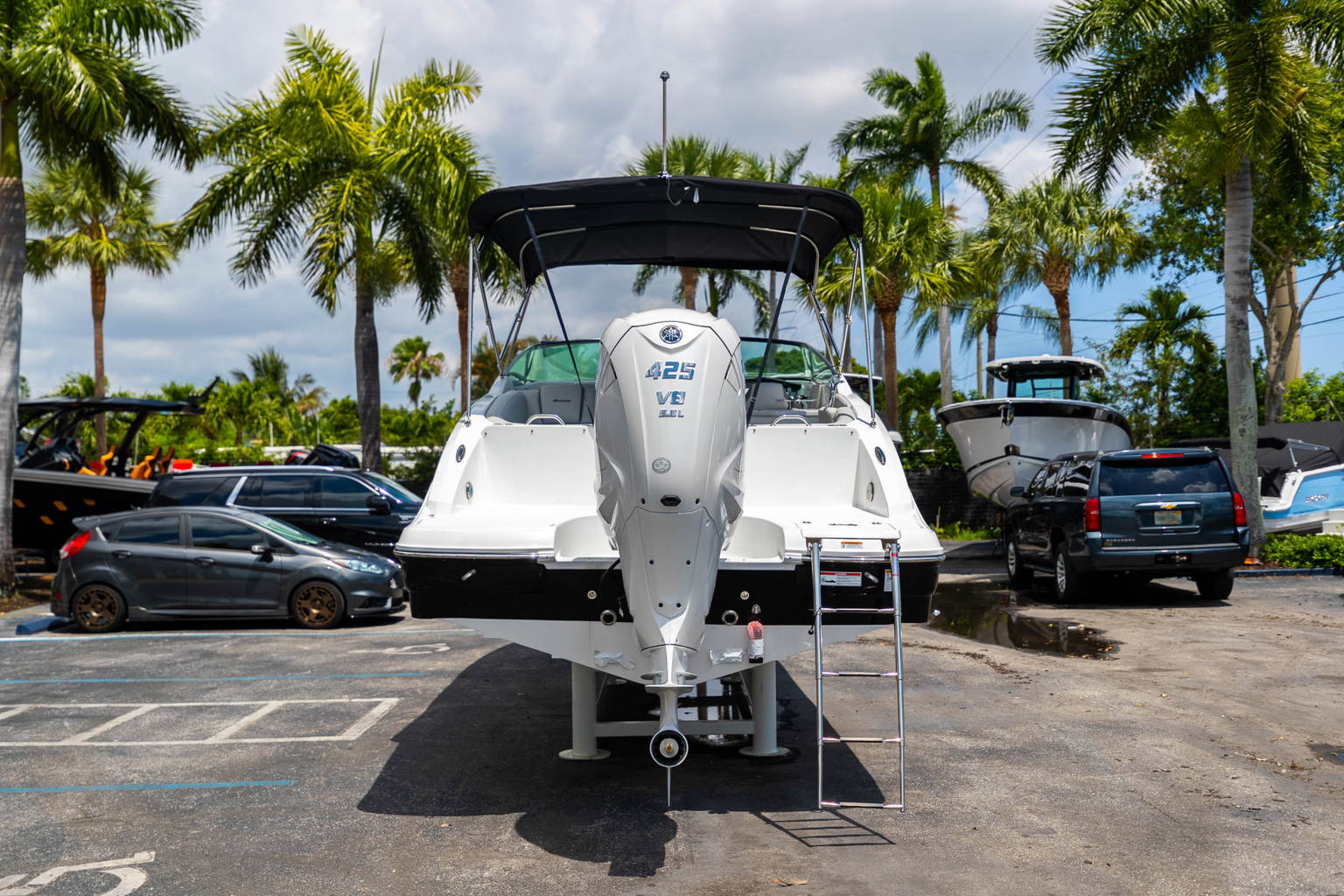 New 2023 Hurricane SunDeck 2690 OB #2034 image 8