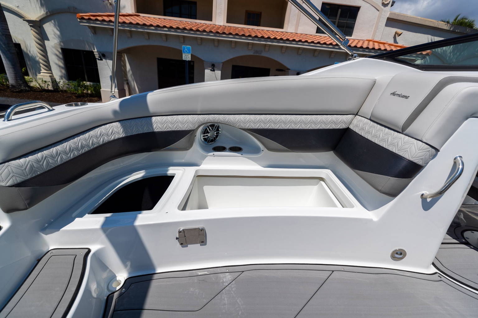New 2023 Hurricane SunDeck 2690 OB #2034 image 14