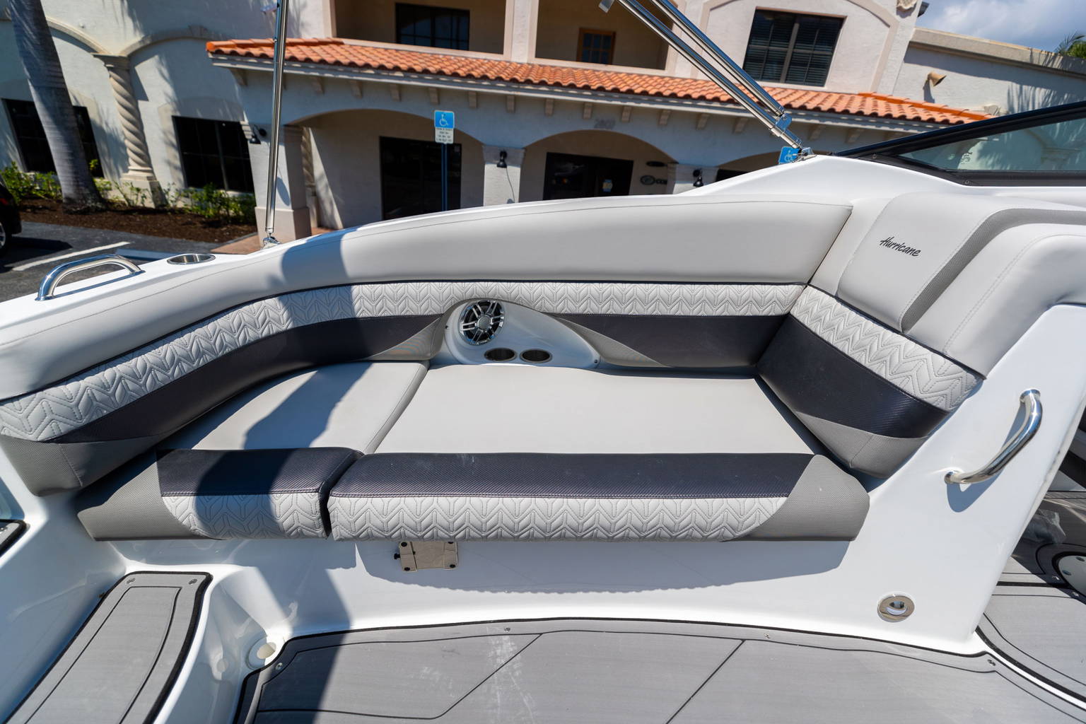New 2023 Hurricane SunDeck 2690 OB #2034 image 13