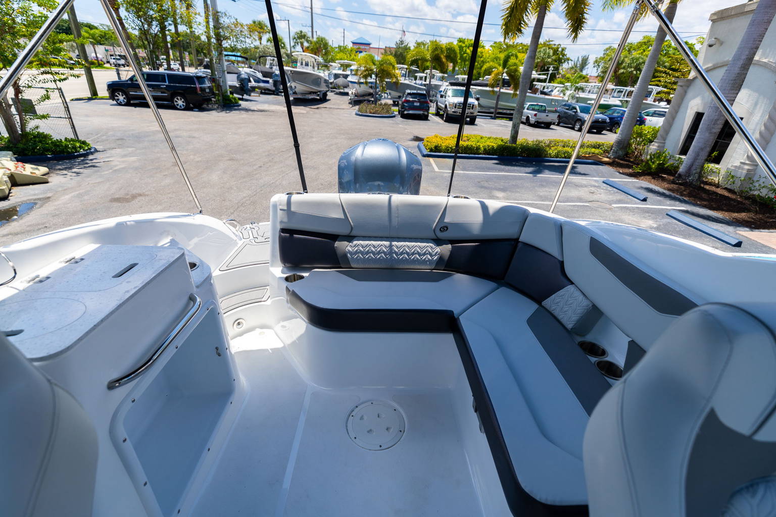 New 2023 Hurricane SunDeck 2400 OB #3285 image 10