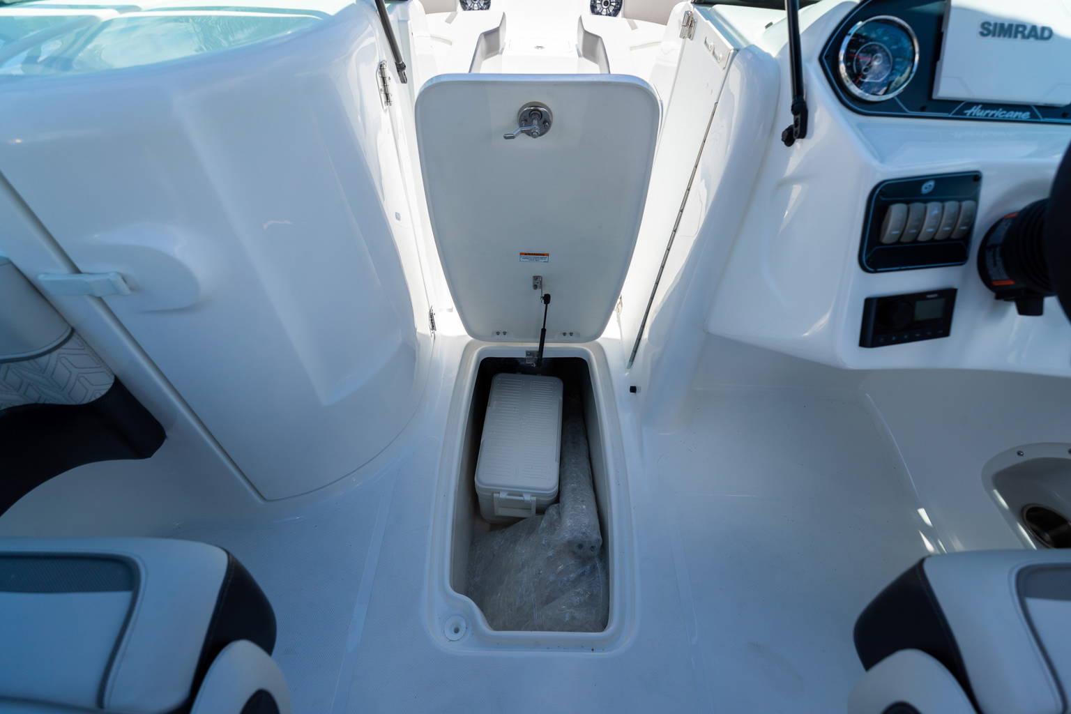New 2023 Hurricane SunDeck 2400 OB #3285 image 23