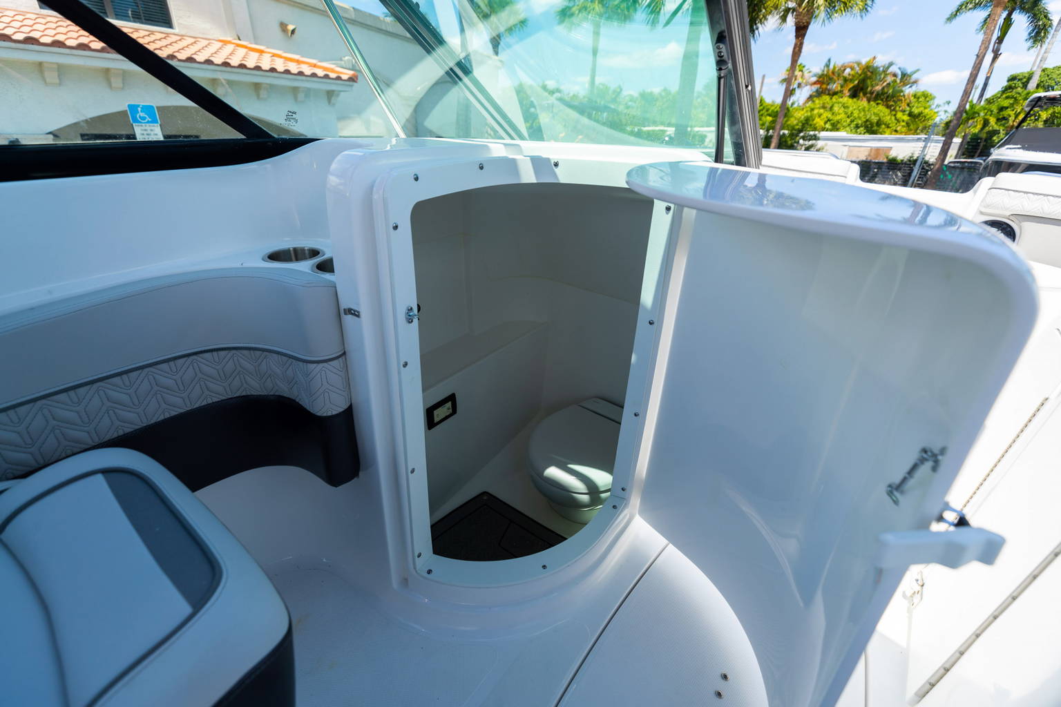 New 2023 Hurricane SunDeck 2400 OB #3285 image 20