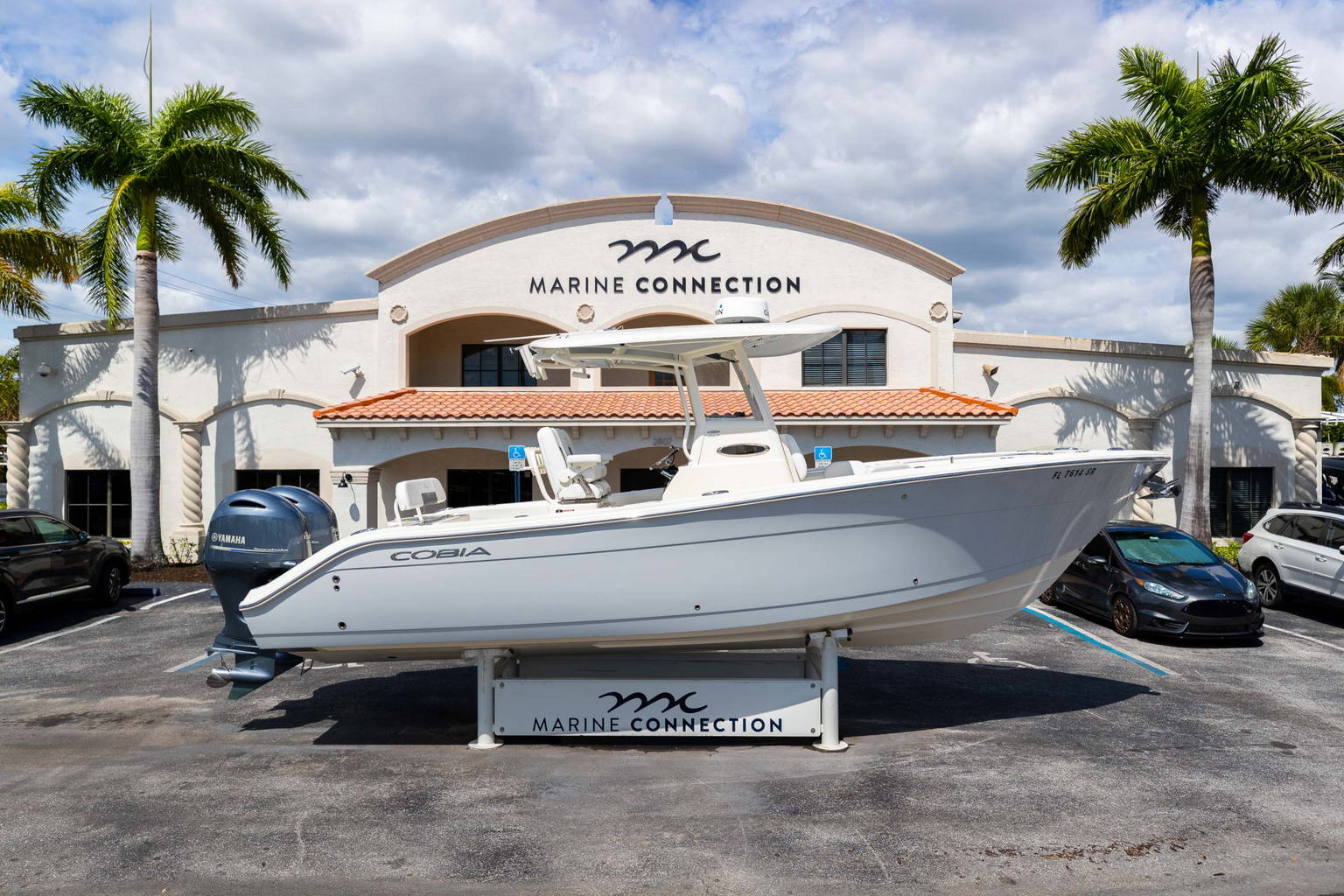 Used 2020 Cobia 262 #C036 image 1