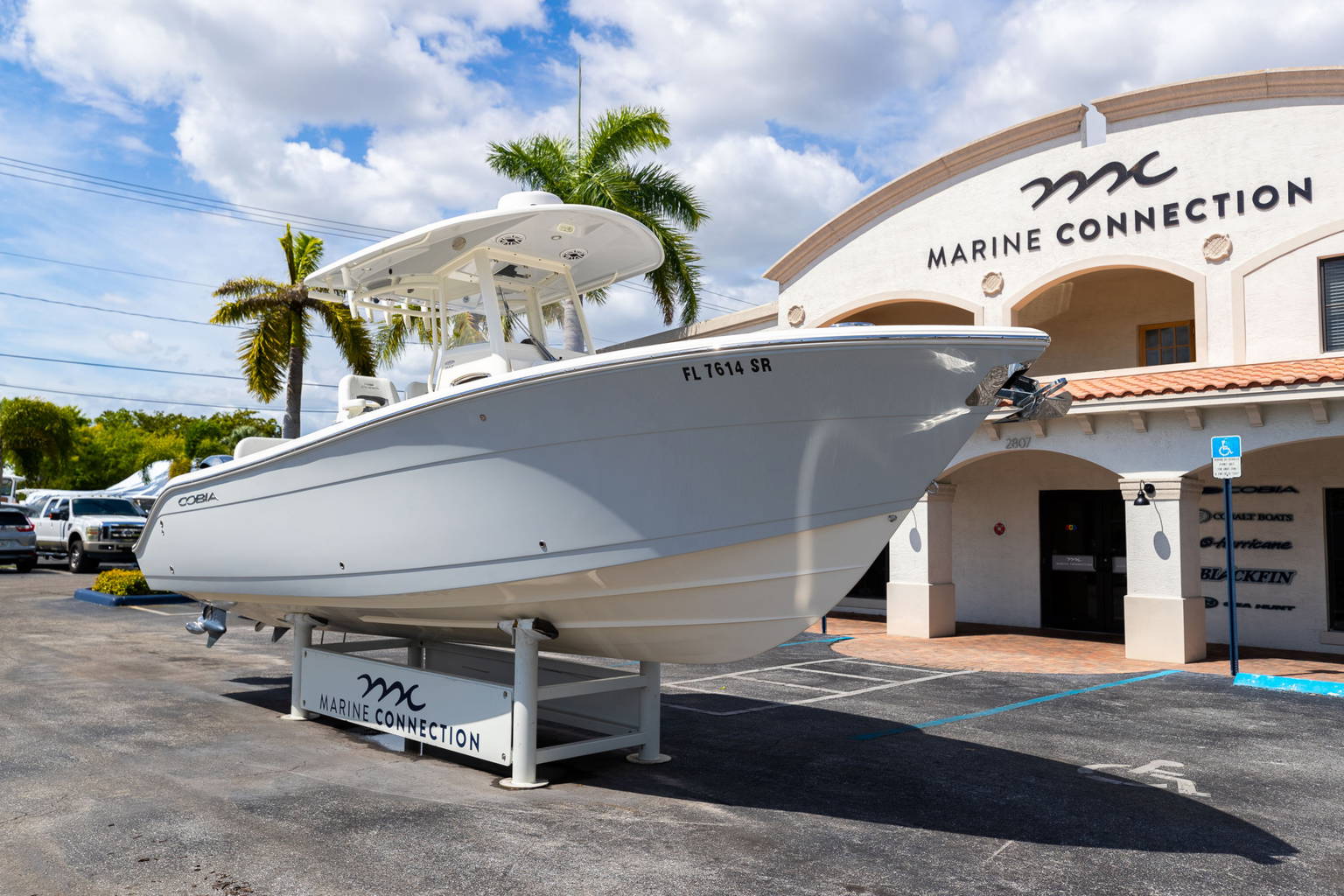 Used 2020 Cobia 262 #C036 image 2
