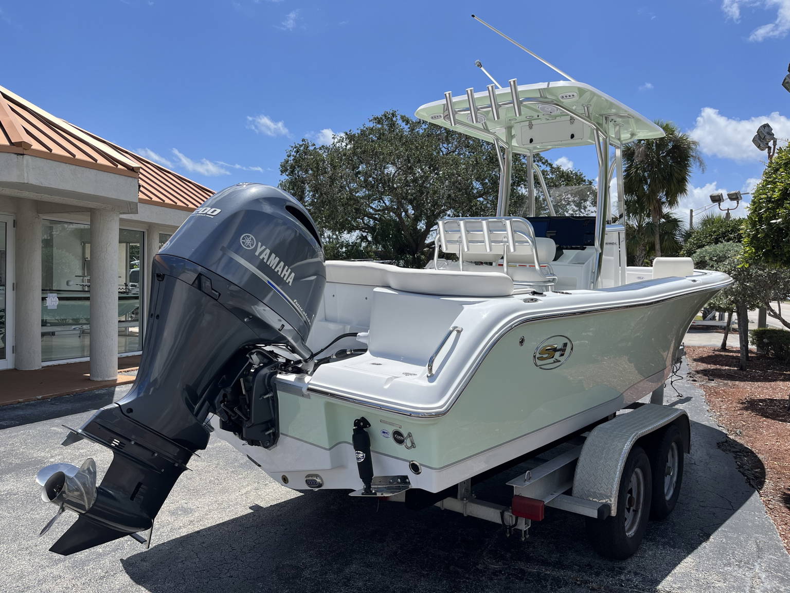 Alternative image of Sea Hunt Ultra 234 in Miami, FL