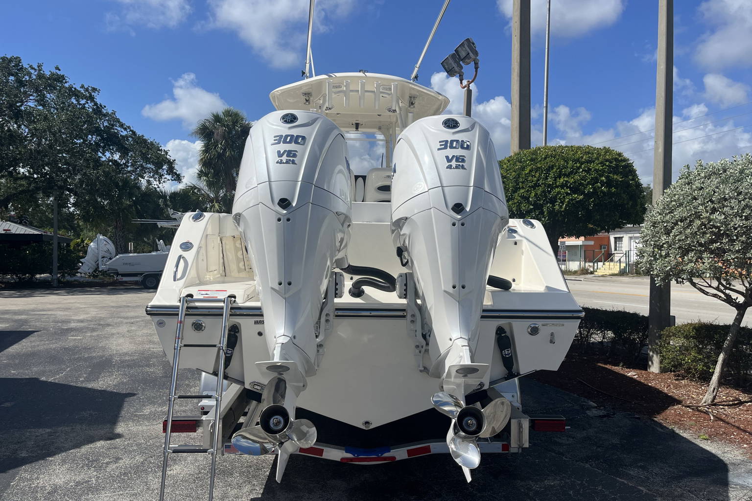 New 2023 Cobia 301 CC #Z022 image 5