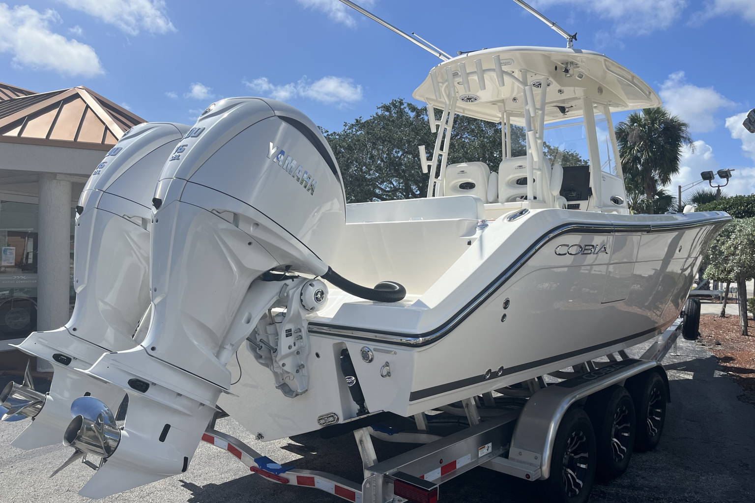 New 2023 Cobia 301 CC #Z022 image 6